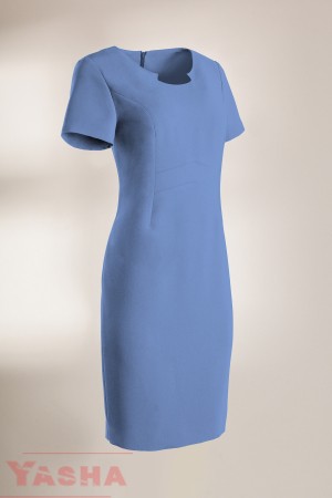 Права класическа елегантна рокля в светло синьо