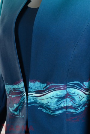 Костюм с абстрактни мотиви в цвят синьо към петрол и бордюр в талия "Inspired by ART" collection