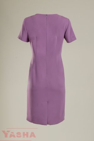 Права класическа елегантна рокля в цвят лилаво